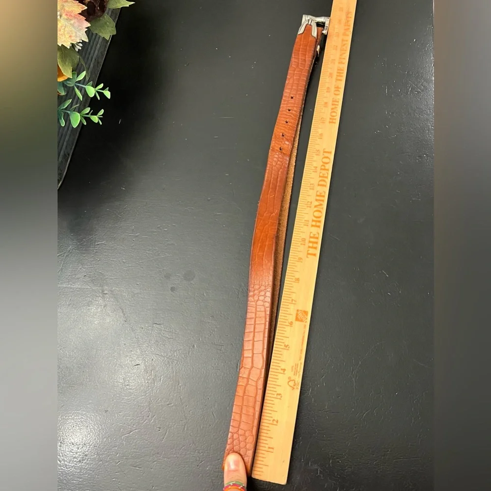 Vintage Tan‎ Leather Alligator Pattern Silver Tone Buckled Belt Sz XL 40-42